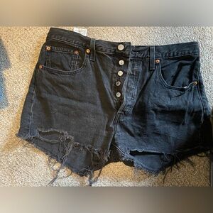 Levi 501 cutoffs